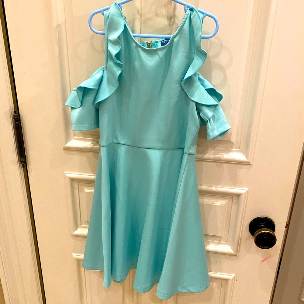 NEW Turquoise cap sleeved dress